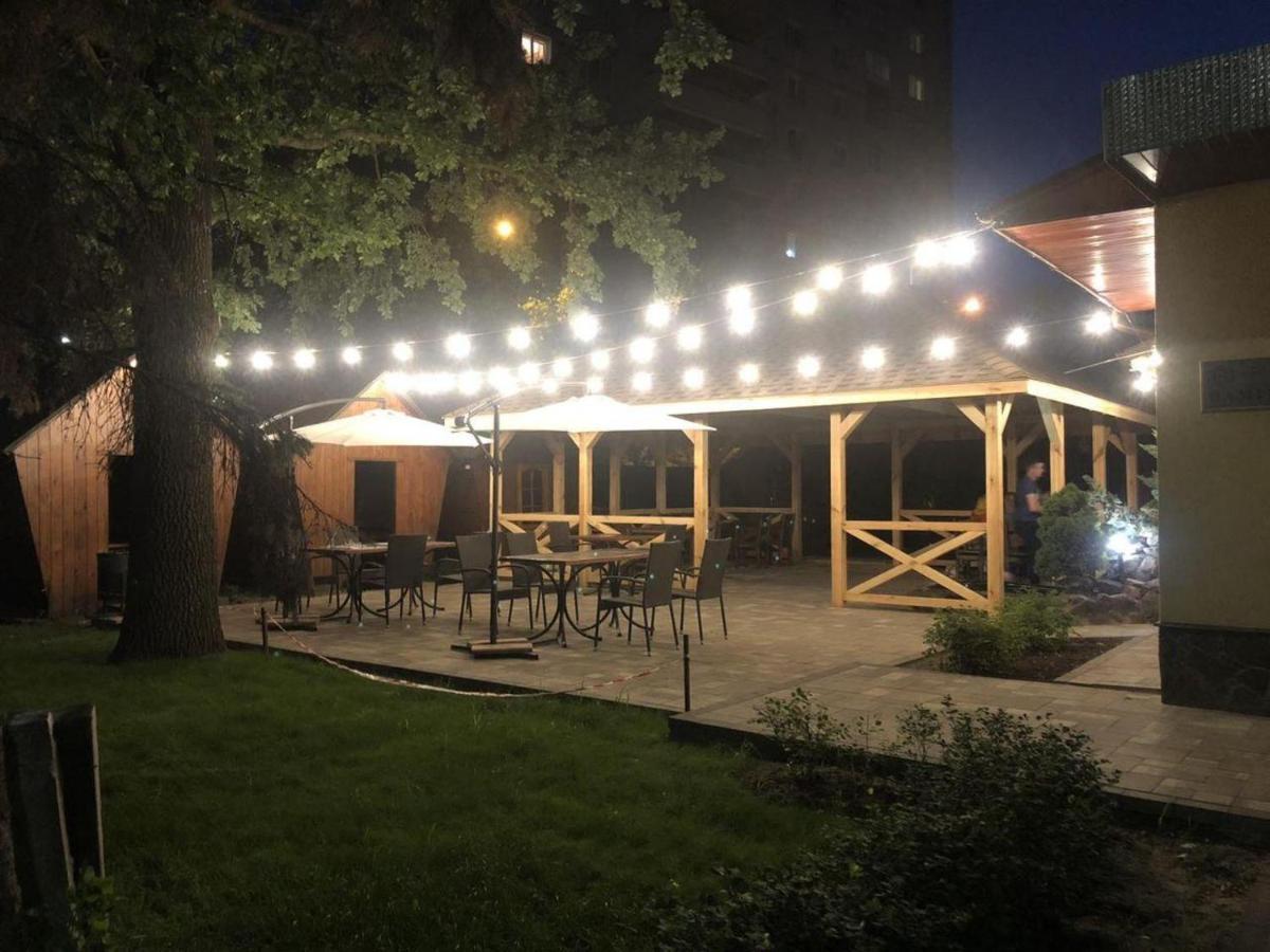 Готельний Комплекс Самікс Kiew Exterior foto